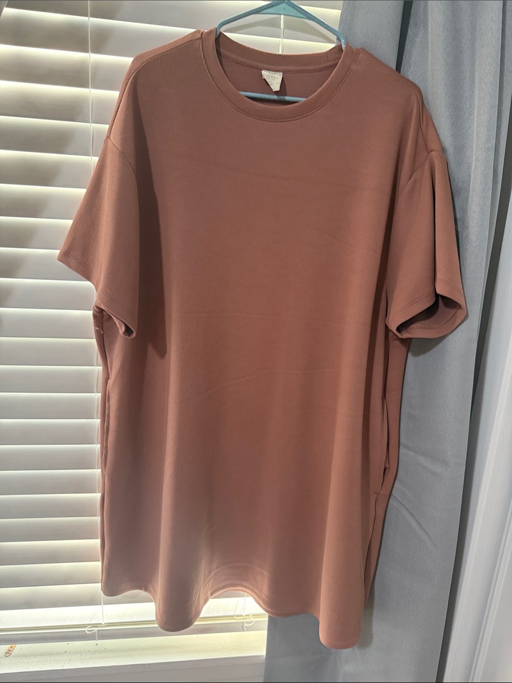 Ribbed material dress